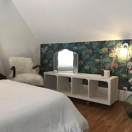Maisonnette Le Long Du Loing Episy Bagian luar foto