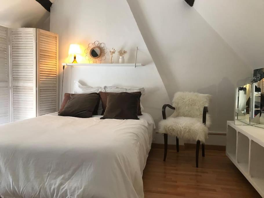 Maisonnette Le Long Du Loing Episy Bagian luar foto